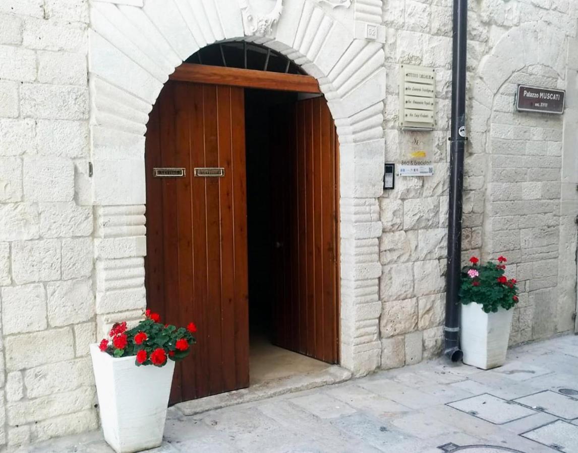 B&B Re Apartments Palazzo Muscati Molfetta Luaran gambar