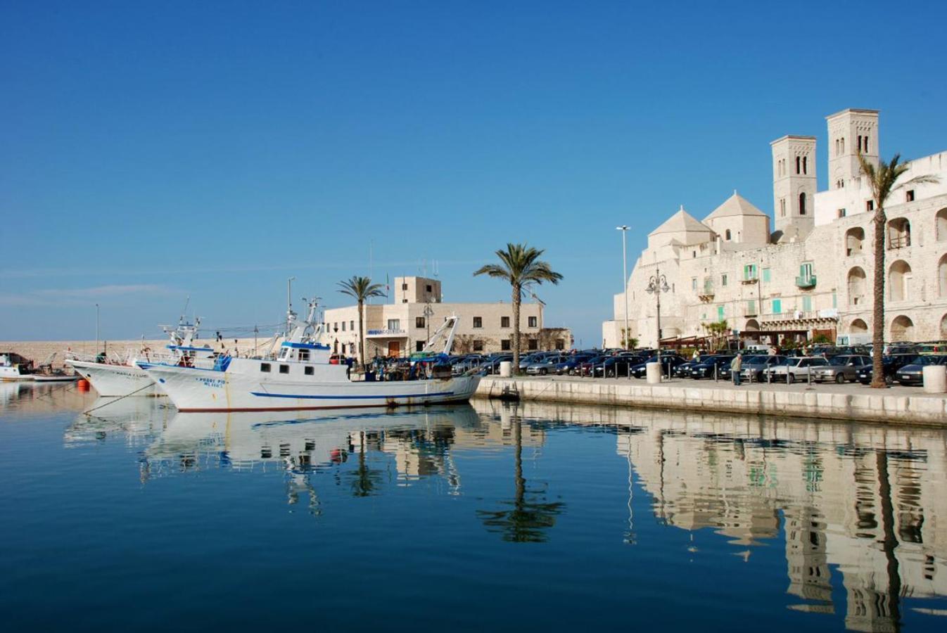 B&B Re Apartments Palazzo Muscati Molfetta Luaran gambar