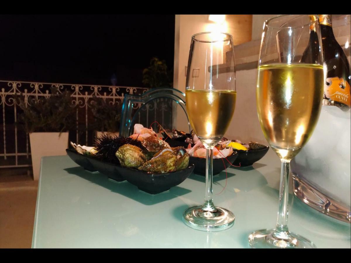 B&B Re Apartments Palazzo Muscati Molfetta Luaran gambar