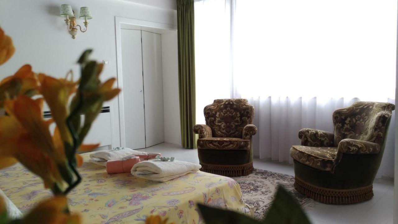 B&B Re Apartments Palazzo Muscati Molfetta Luaran gambar